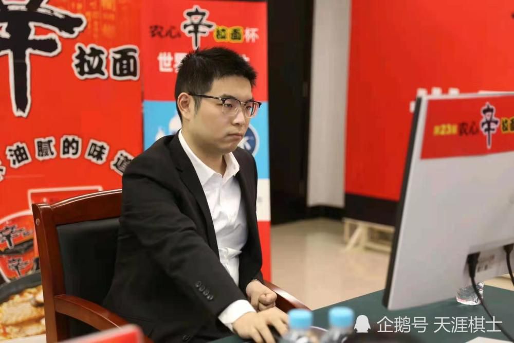 谈与西蒙尼续约“我了解他，我和他关系一直很好，他是一个非常聪明的人，这是他很大的一个优点，非常清楚自己在每场比赛中需要做什么，他也意识得到，有现在这些球员，他可以踢出不一样的足球，和可能更好，也可能更差，但他正在适应他所拥有的环境，现在他踢的是攻势足球，而在这之前，评论家们说他踢的是防守足球。